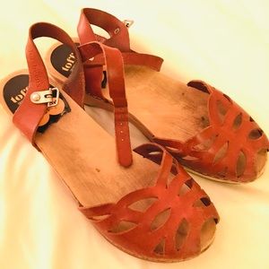 Swedish Hasbeens Brown Open-Toed Clogs